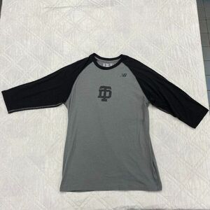New‎ Balance 3/4 sleeve shirt Large